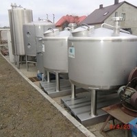 1300 L, vertical, tank ss, CIP