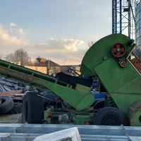 Grain conveyor from the pile